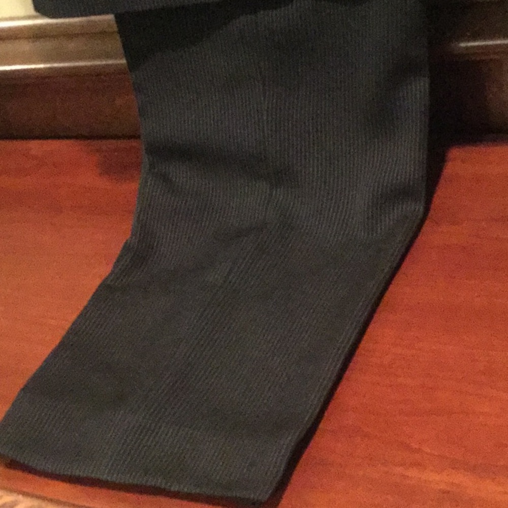 Tahari Suit- Jacket and Pants - Picture 3 of 5